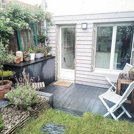 La Fremille T2 - 1br - 400m Gare Versailles Paris - Piscine Terrasse Parking Apartment Saint-Cyr-l'Ecole