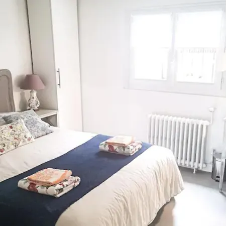 La Fremille T2 - 1br - 400m Gare Versailles Paris - Piscine Terrasse Parking * Saint-Cyr-l'Ecole