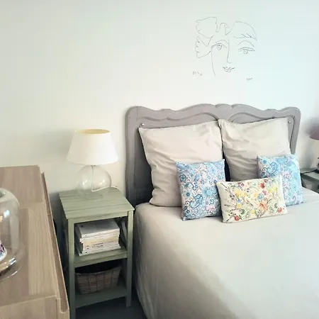 Apartment La Fremille T2 - 1br - 400m Gare Versailles Paris - Piscine Terrasse Parking